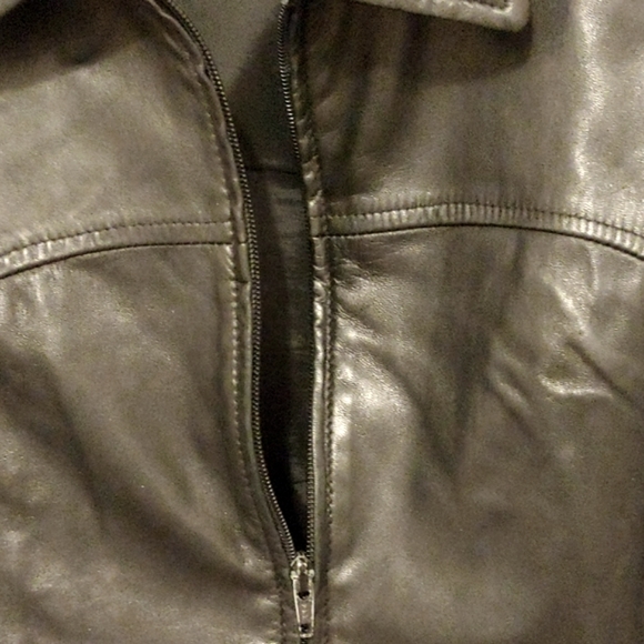 Danier genuine leather spring jacket - Picture 2 of 4